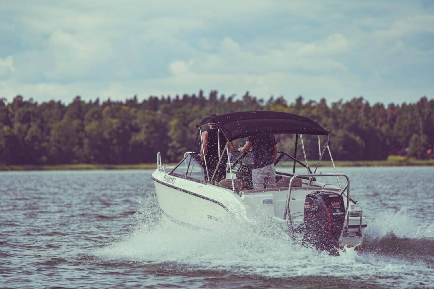 active 555 Bow Rider 24